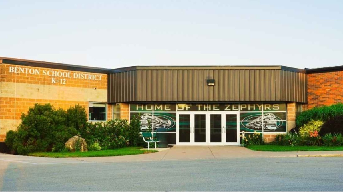 Image of the Benton School District K-12 Building (exterior) in Arkansas.